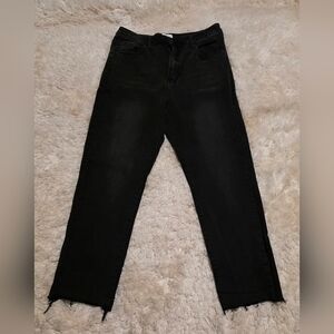FOREVER 21 Vintage Black Distressed Stretch Crop W/ Raw Hem Women's Jeans Sz. 31